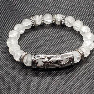 Cracked quartz bead bracelet